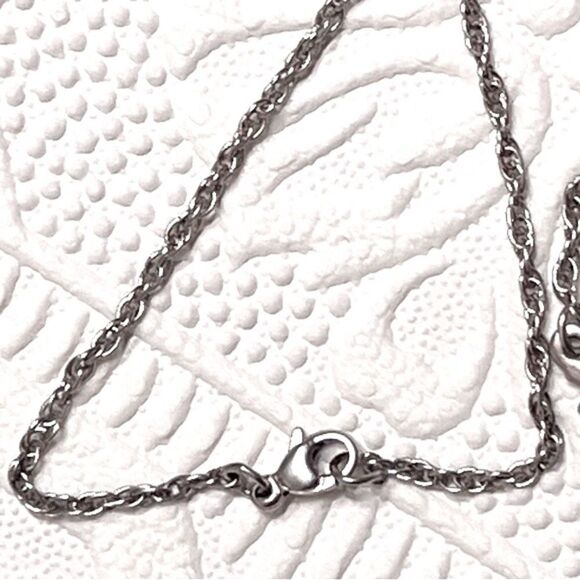 James Avery Margarita Three Flowers Sterling Silver Necklace Retired - Picture 8 of 15